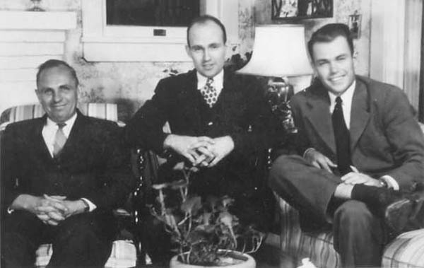 VoshellJohnW&FrankP&JosephR_1940s.JPG (78186 bytes)