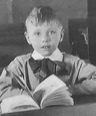 VoshellJohnW_Age8.JPG (30641 bytes)
