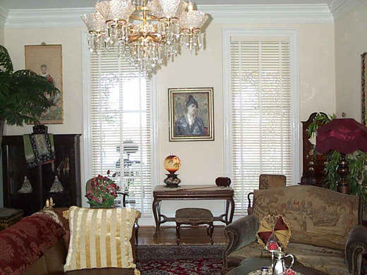 WilsonAlexander_Parlor_Peg.jpg (36965 bytes)