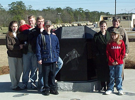 Dedication_Family.jpg (68147 bytes)