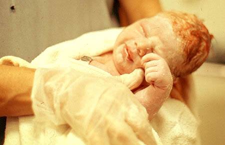 StonesiferKris_Birth03_med.jpg (23278 bytes)