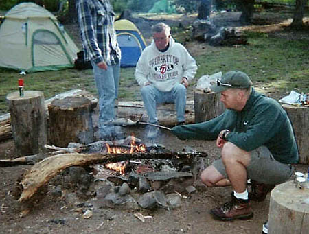 UHL-RicCookingFish.JPG (50569 bytes)